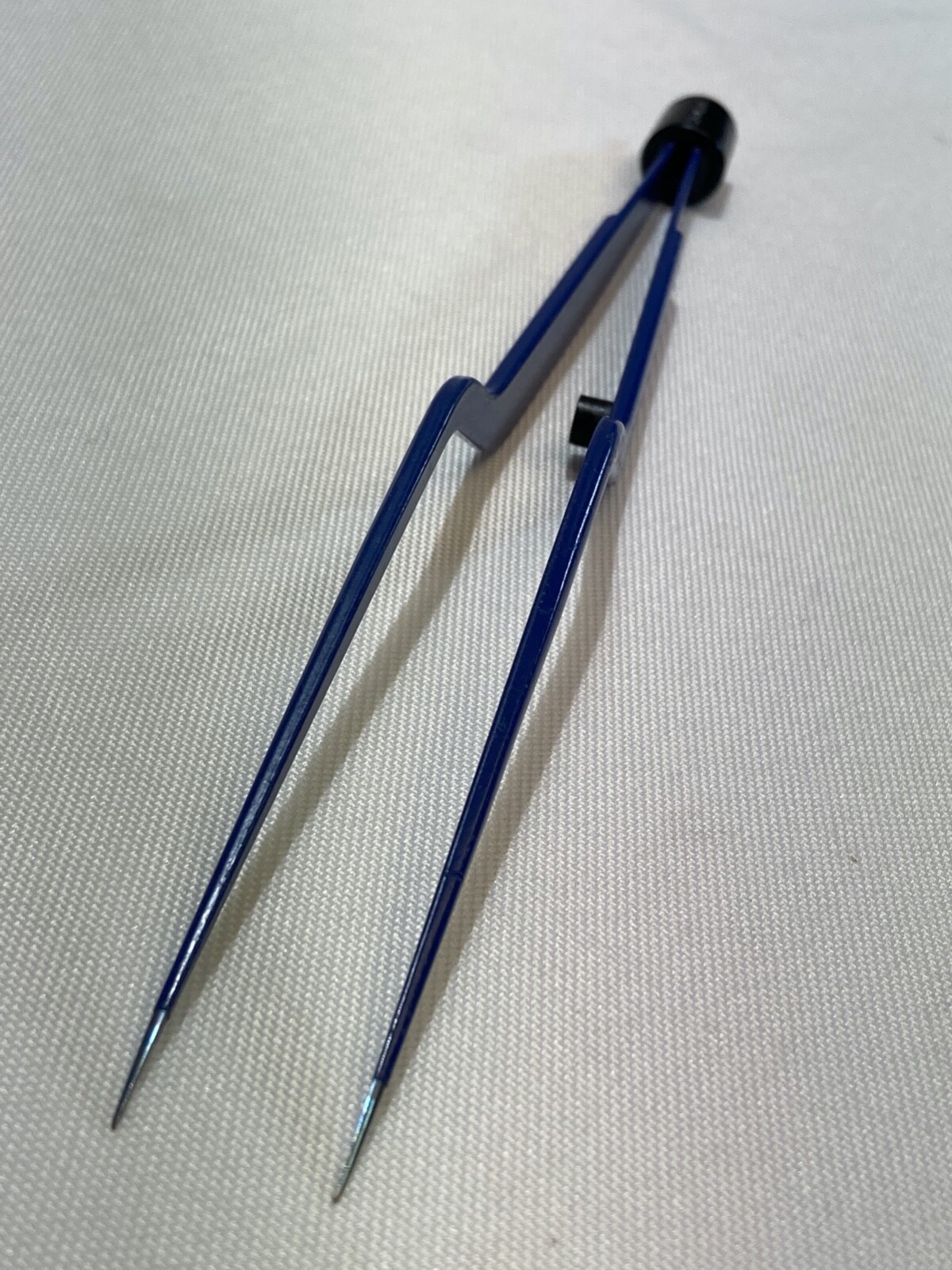 Koros 7042-30IT Titanium Bayonet Bipolar Forceps 0.5mm Tip L:8.75″ Neurology