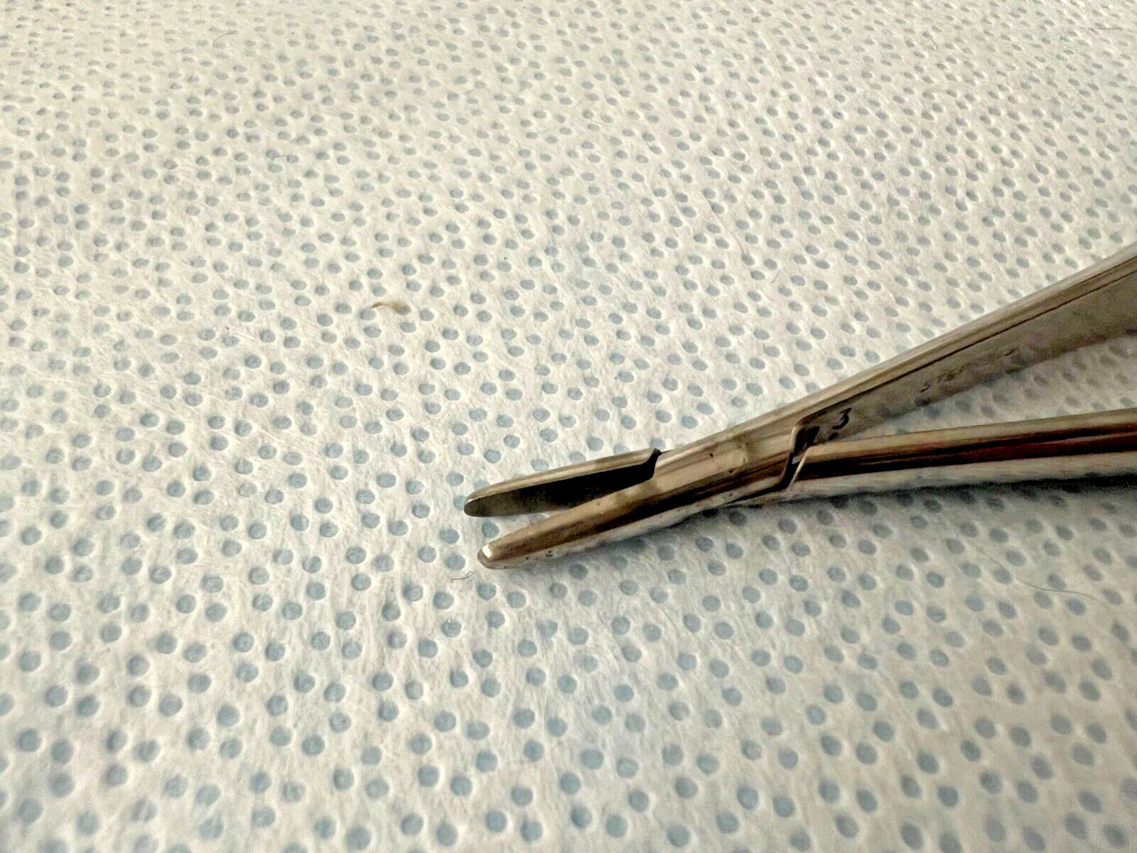 Stephens 6-1007 Barraquer Straight Non-Locking Needle Holder 5-1/4″ Length