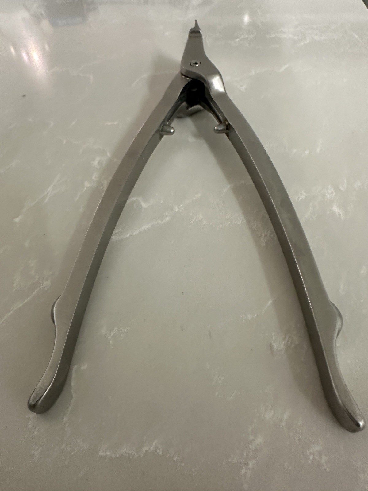 Stryker Model 82 Cast Spreader Orthopedic Cast Removal Surgical Instrument
