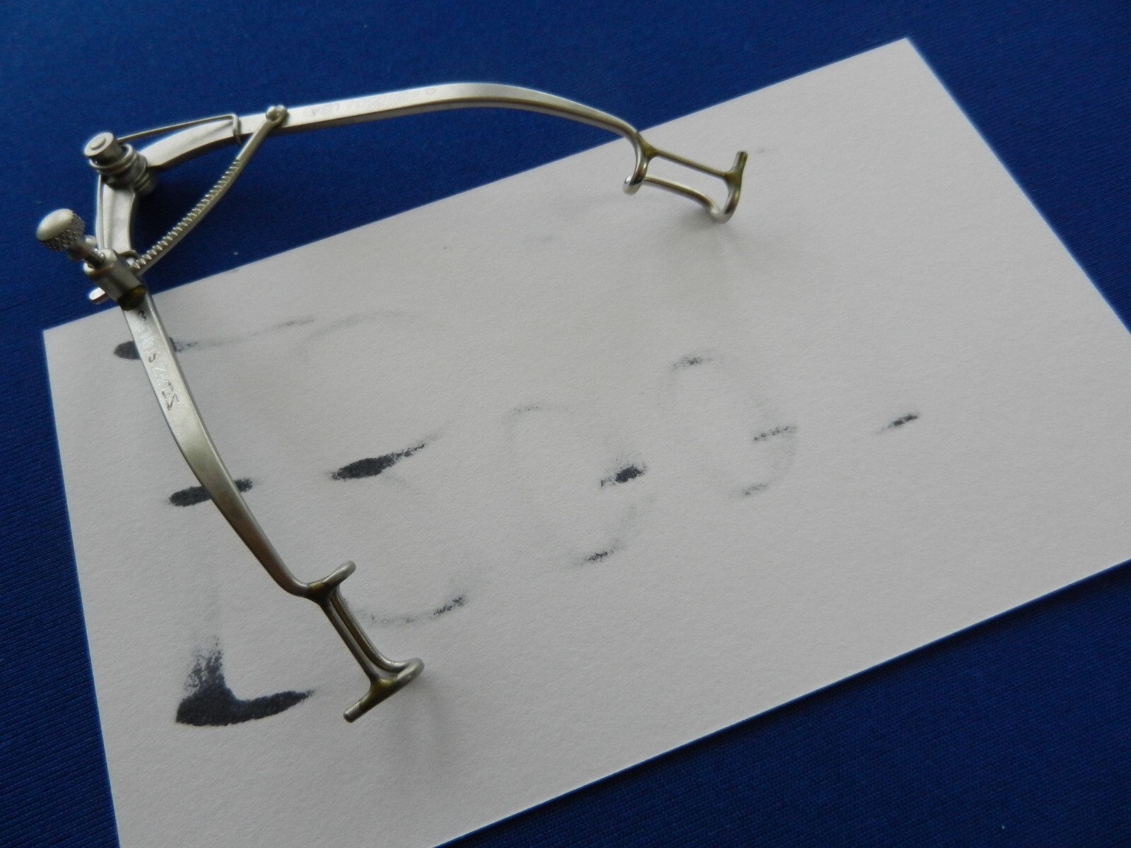 E3991 Storz E4050 Williams Ophthalmic Speculum 86mm Overall Length