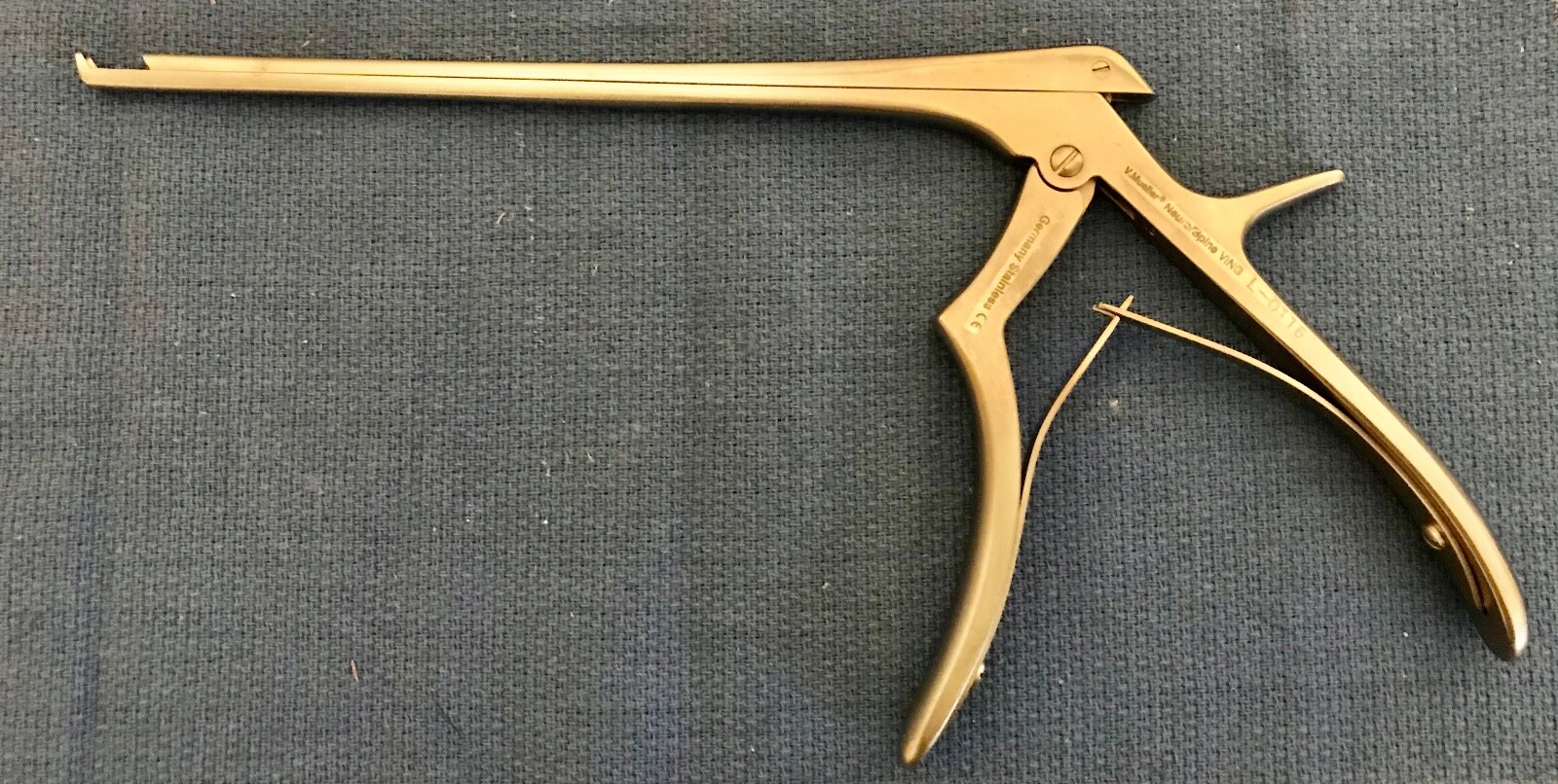V. Mueller L-0116 Kerrison rongeur w/4mm upward bite. GC, guaranteed.