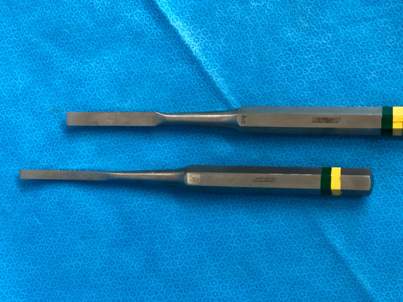 Jarit 1/4 Curved Surgical Chisel 250-160 + 3/8 Curved 250-161 (set of 2)