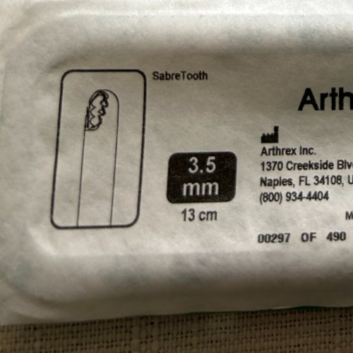 Arthrex Shaver Blades SabreTooth, 3.5 mm x 13 cm (5 Blades Per Order) IN DATE