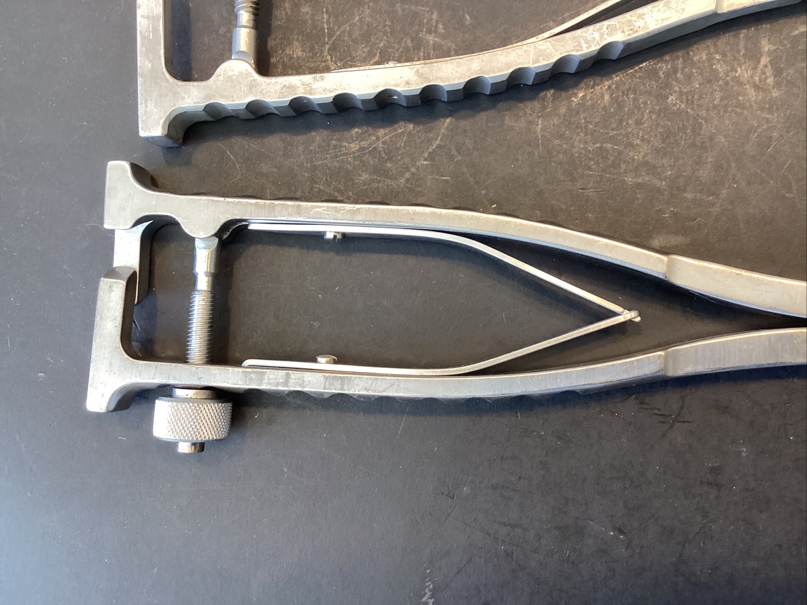 2 Items- Globus Medical Holder, Straight 604.001 & 637.511 Free Ship
