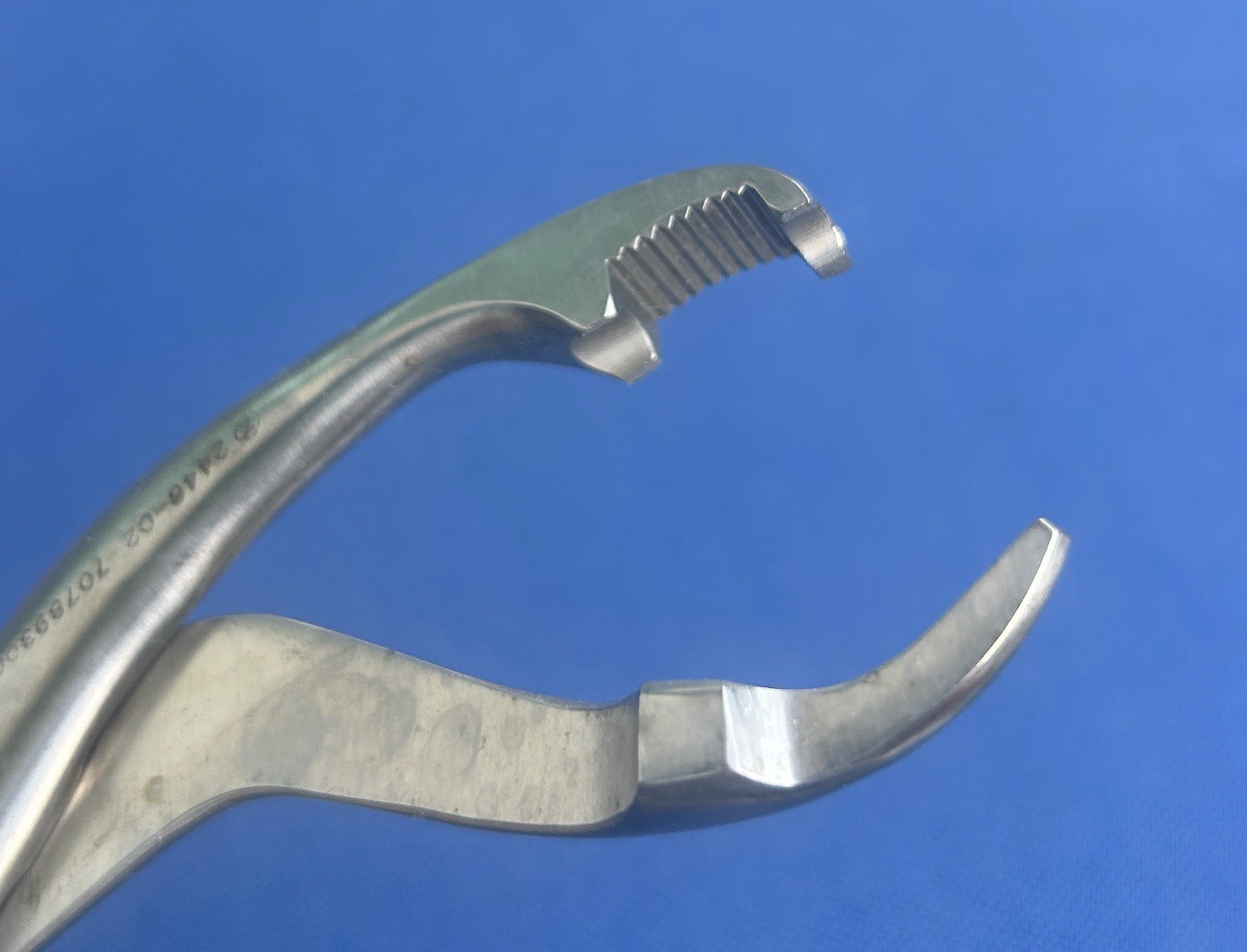 Zimmer 2446-02 Verbrugge Bone Holding Forceps, Ratcheted 10″