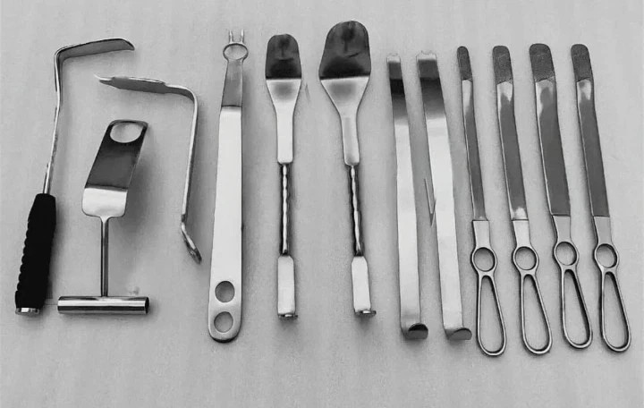 Shoulder Surgery Retractor System, German Steel Orthopedic instruments Set A+