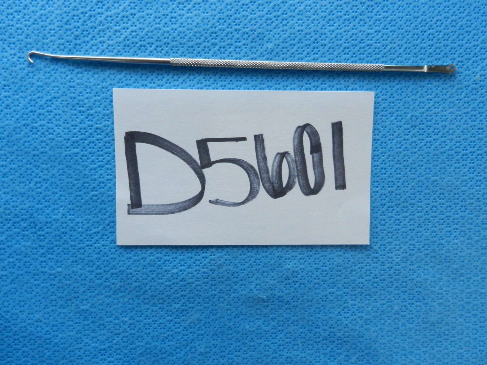 D5601 Pilling Neuro Double Ended Hook 21cm