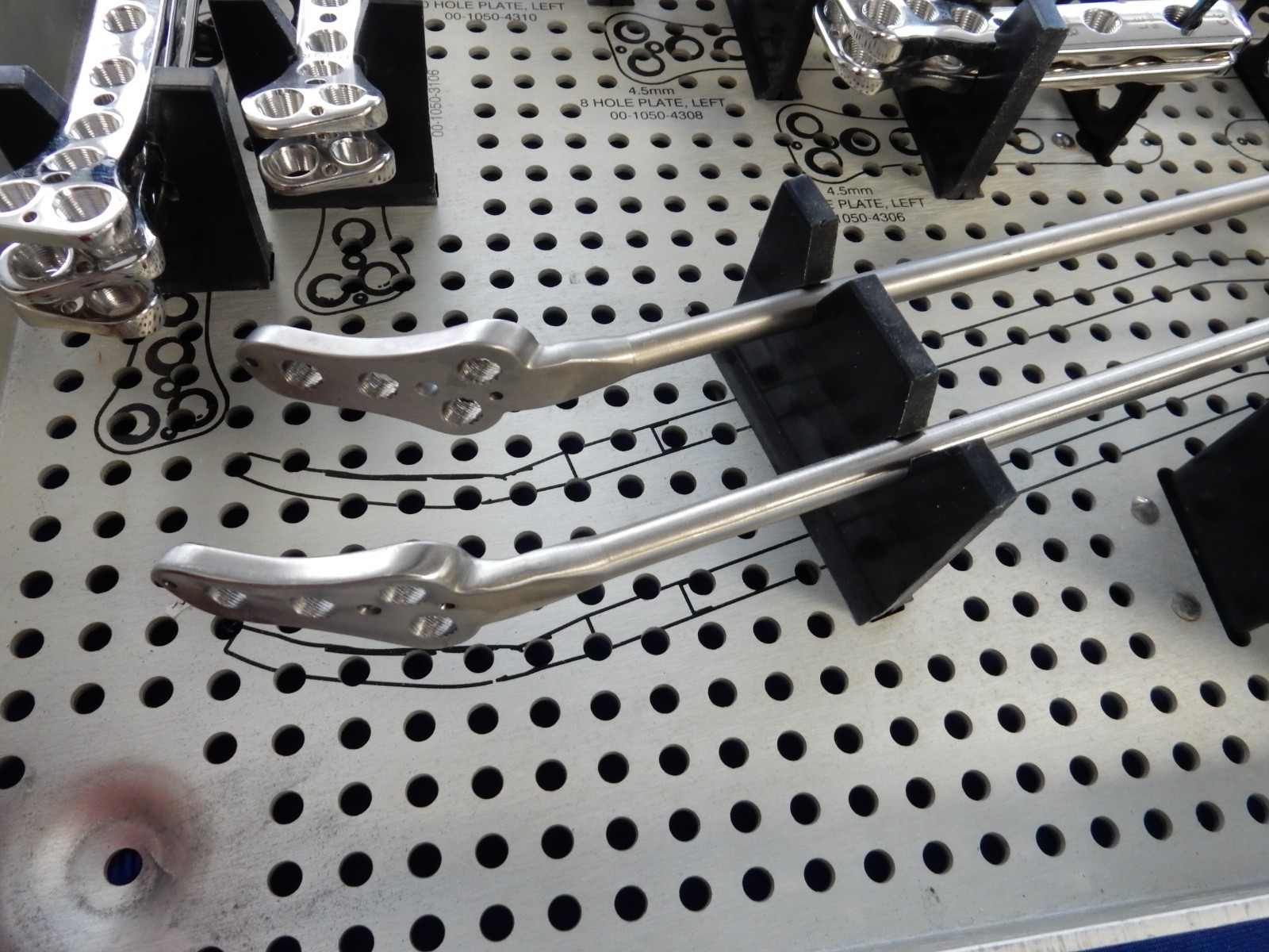 OrthoPediatrics PLEO Plate System Set