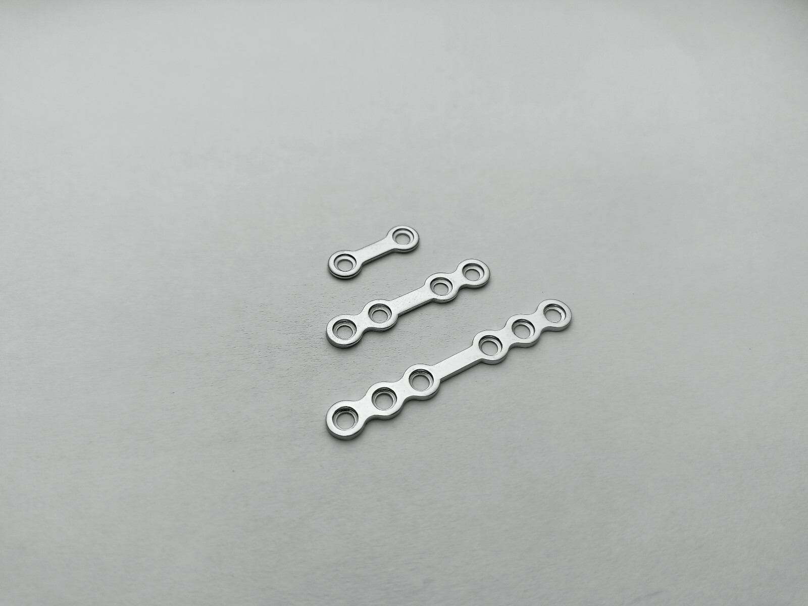 Maxillofacial 2.0mm stainless steel 5 plate with 50 screws veterinary
