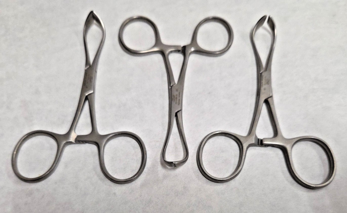 LOT of 3 KLS Martin 13-919-10 LORNA TOWEL FORCEPS, Curved, Toothed, 4″