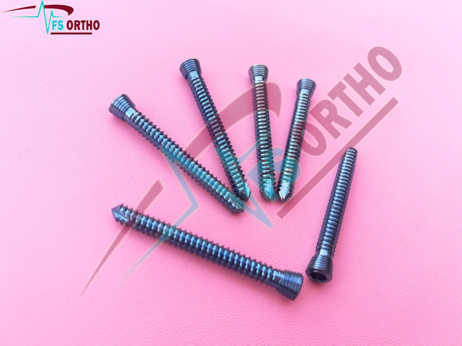3.5mm Locking Screws Self Tapping 120 PCs Set Ortho Titanium