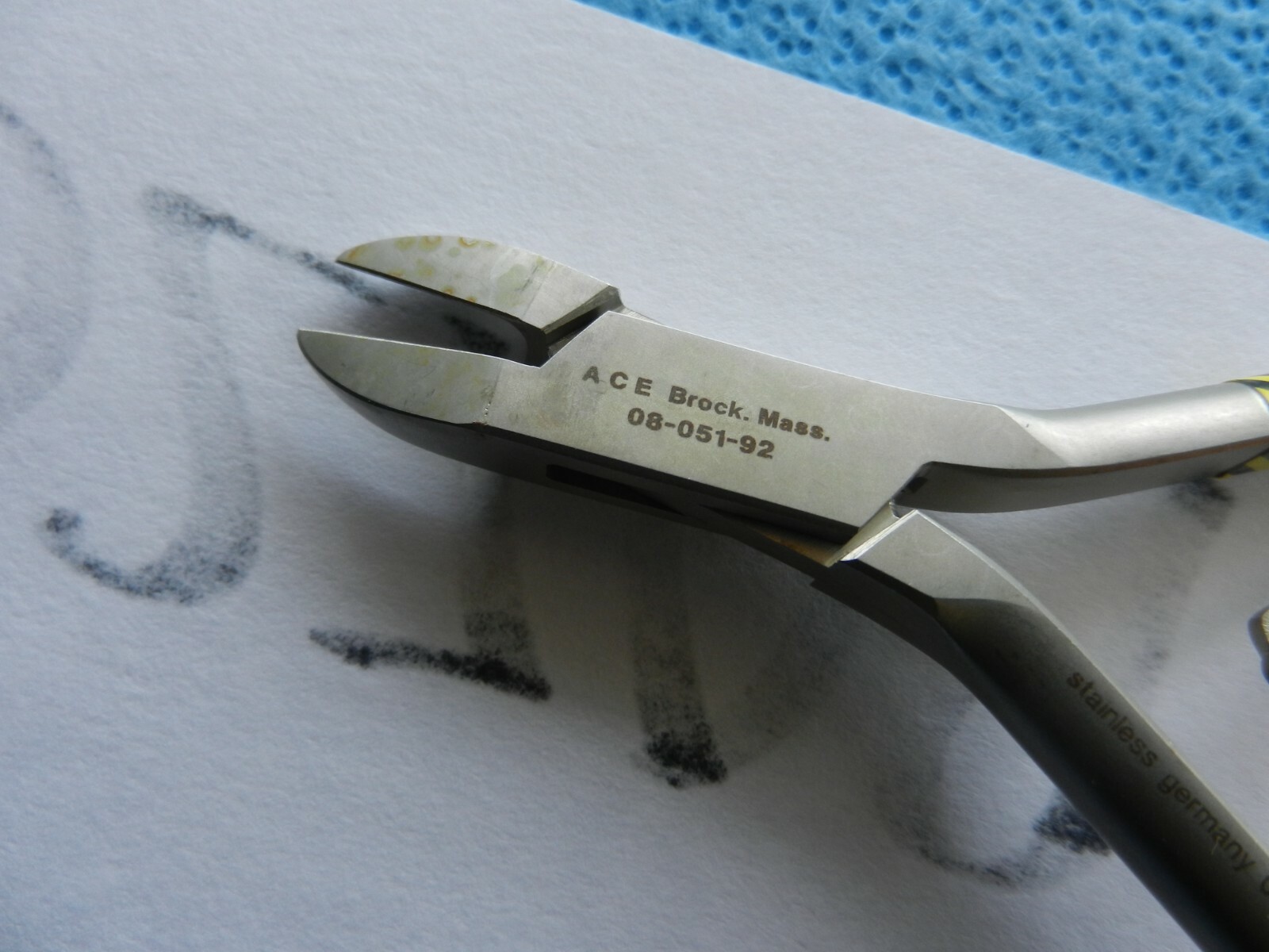D2709 ACE Surgical Cutting Forceps 08-051-92