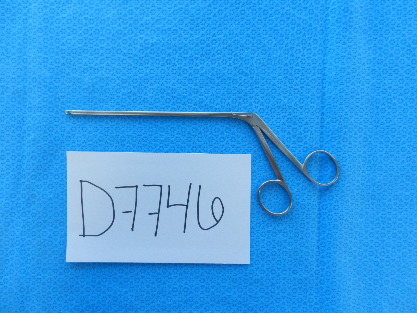 D7746 V. Mueller Surgical Rhoton 0.5mm Cup Straight Forceps NL3785-020
