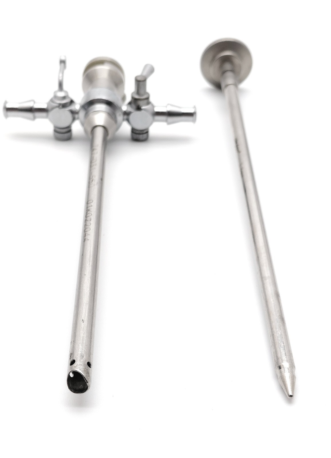 Stryker 747-031-550 Cannula w/ 747-031-510 Blunt Obturator 5.8mm Speed-Lock Set