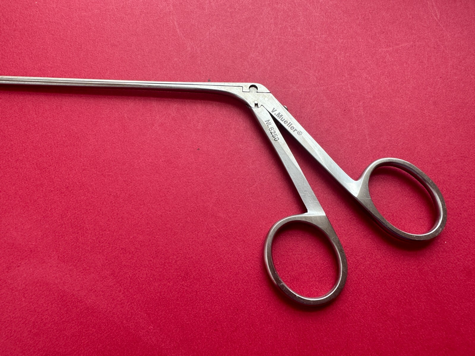 V. Mueller DECKER Rongeur, Straight, 2x6mm, Overall Length 6″ Ref: NL6250