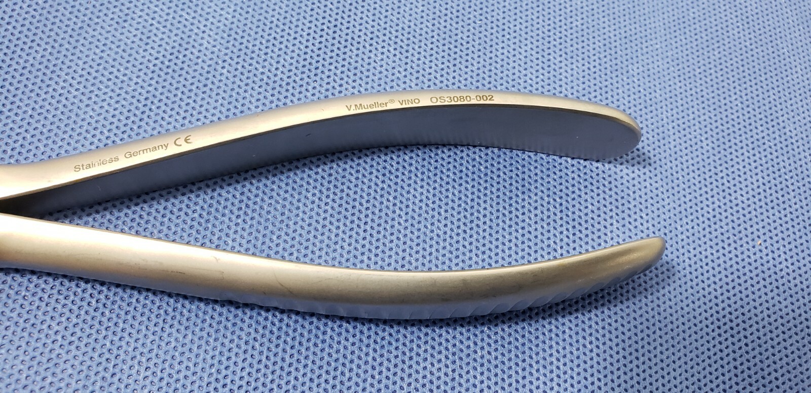 V.Mueller OS3080-002 Surgical Orthopedic Flat Nose Plier 6.75″ Tip 5mm