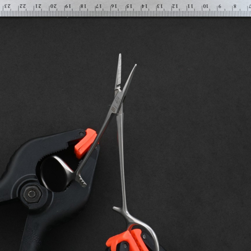 Aesculap BH110R Halsted Mosquito Forceps Delicate Straight 5 in Hemostat