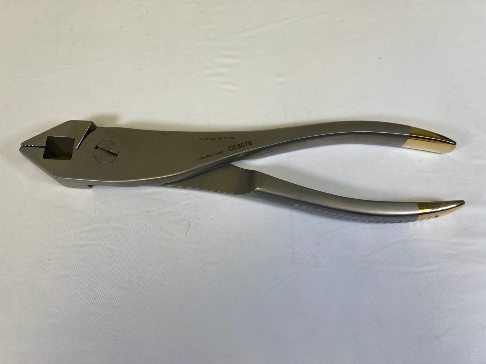V. Mueller OS3076 VITAL Heavy Duty Pliers / Wire Cutter TC Jaws 8.5″ Orthopedics