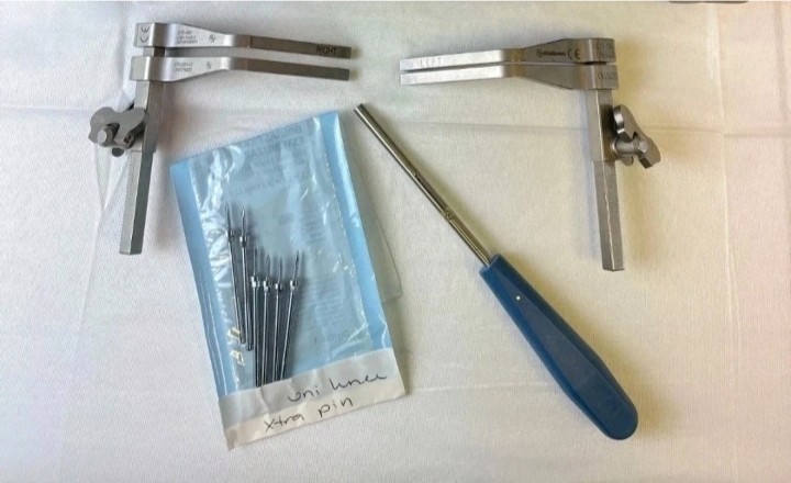 Medtronic 875-950 TrimLine ACDF Distractor Set w/ Driver Pins Used but Best