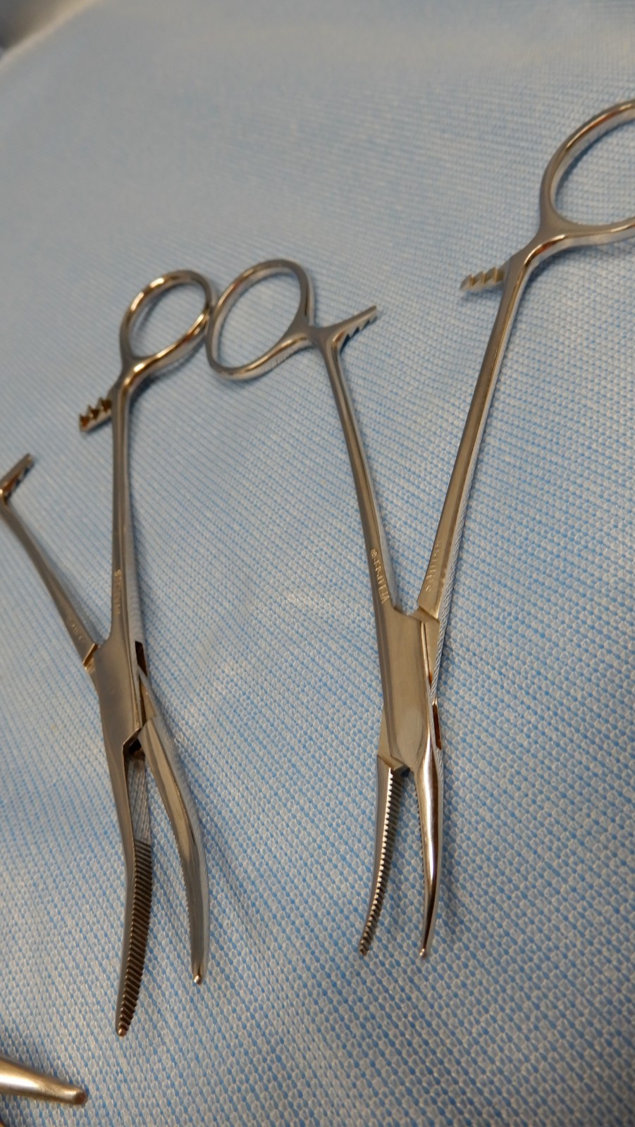 2-Curved Forcepts, 2-Curved Sissors Surgical Stainless Steel