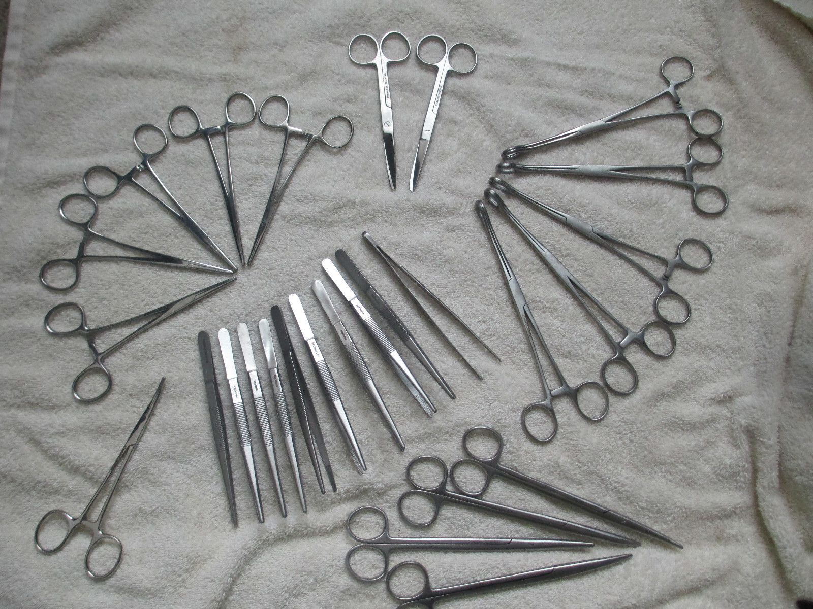 Medical Forcepts Twizzers Sissors Clamps Surgical Stainless