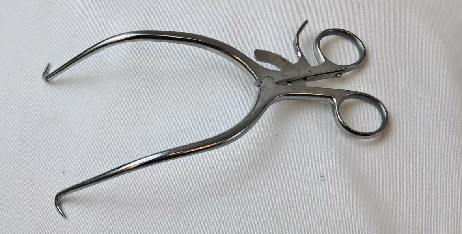 Codman 50-1210 Surgical Gelpi Retractor 7-1/4″