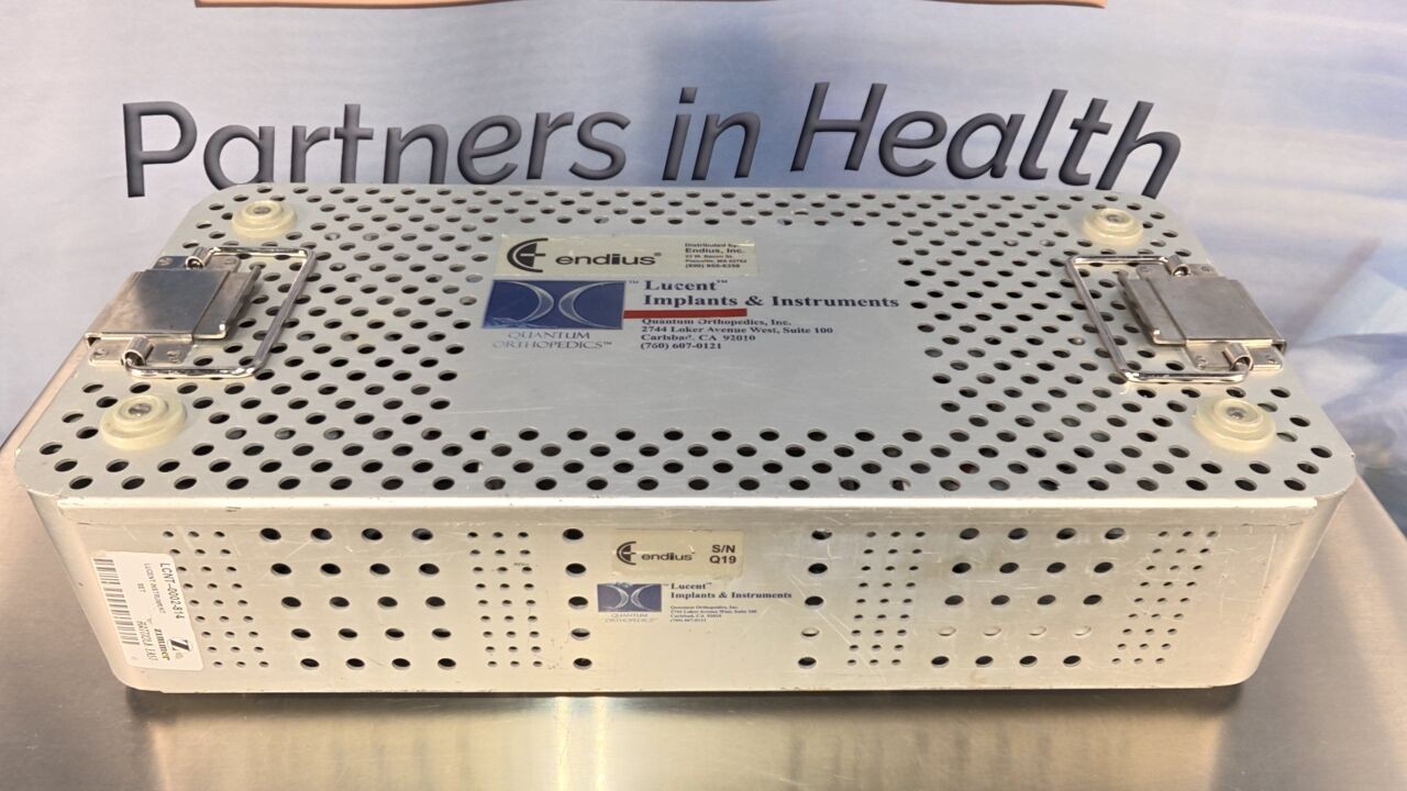 ENDIUS Lucent Implants and Instruments