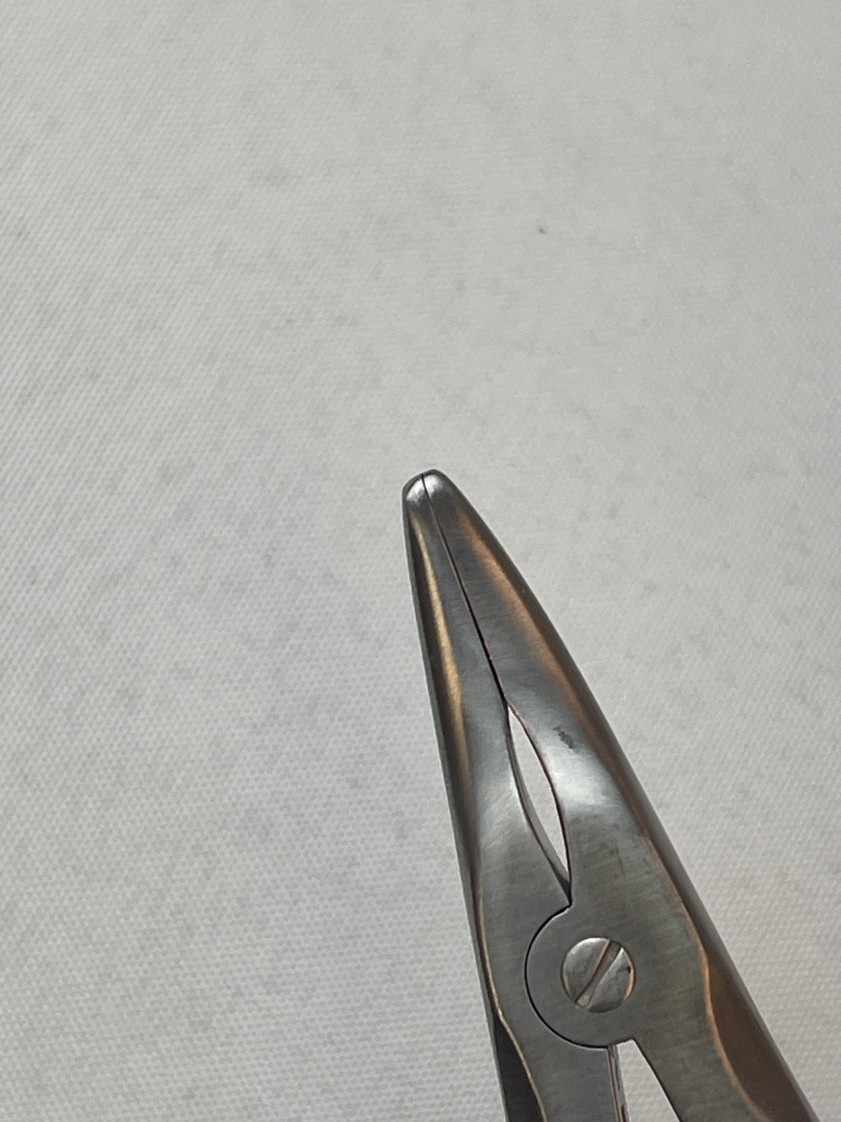 K Medic KM47-522 Beyer Ronguer Curved Jaw 4mm x 15mm D/A 7″ Orthopedics