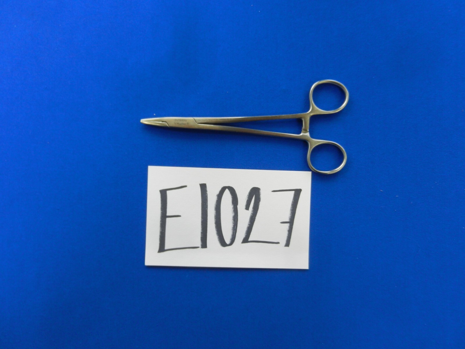 E1027 V. Mueller Mayo Hegar Narrow Jaw Needle Holder 6″ Long SU16020