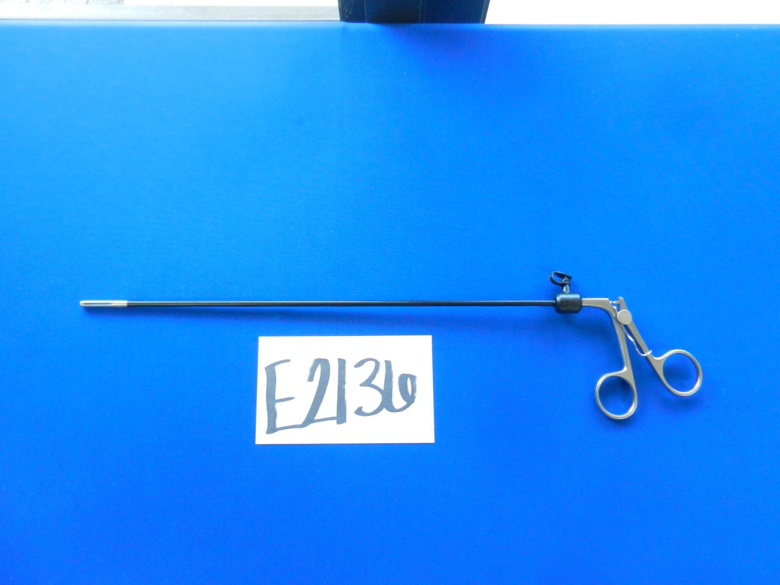 E2136 V. Mueller LA8236 5mm x 35cm 2×3 Tooth Grasping Claw Forceps