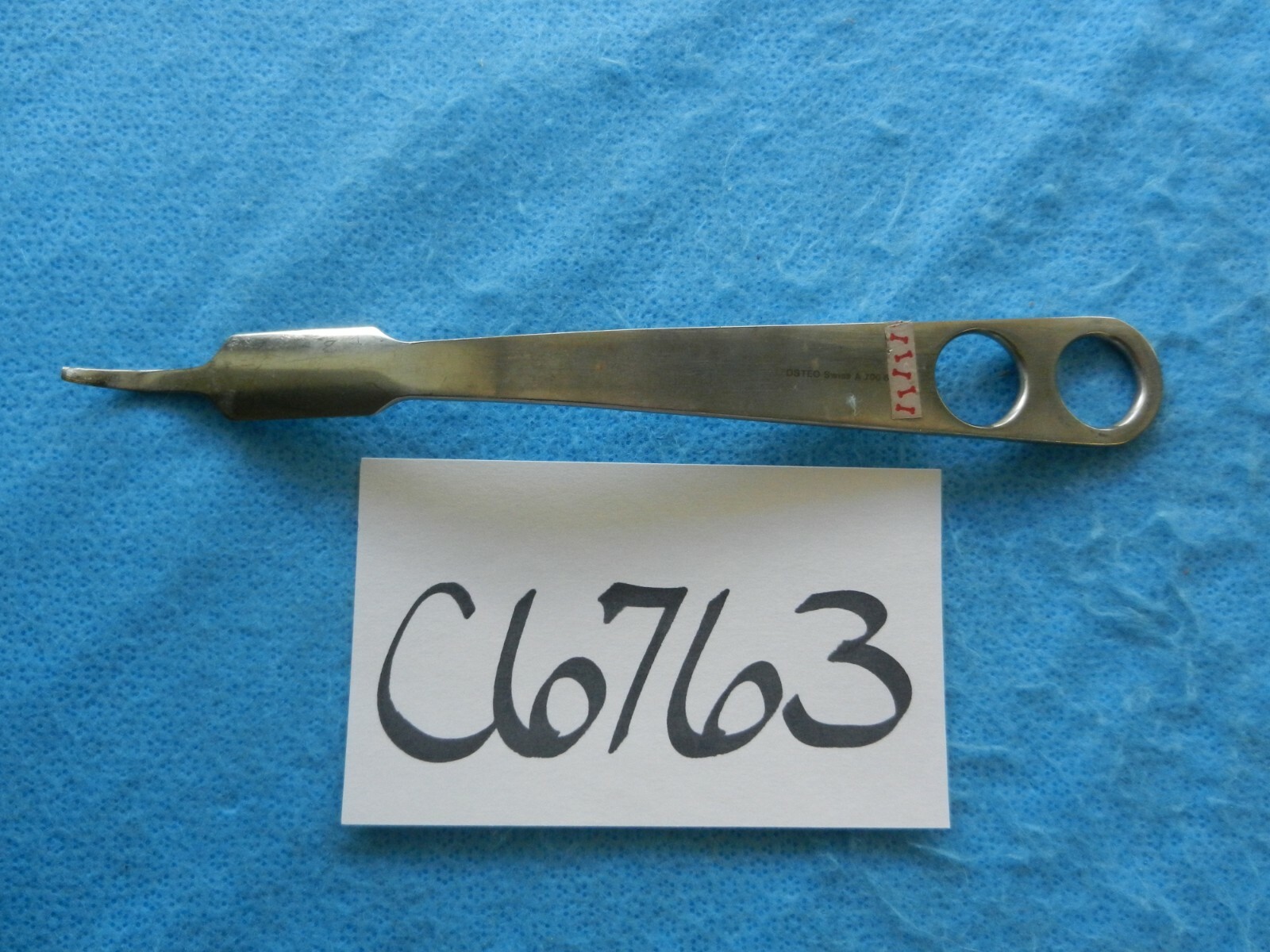 OsteoSwiss Surgical Orthopedic 19mm Hohmann Retractor