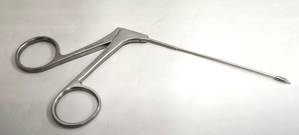 V. Mueller AU14152 Wullstein Ear Scissor 4-1/2″ Working Length, Curved Left