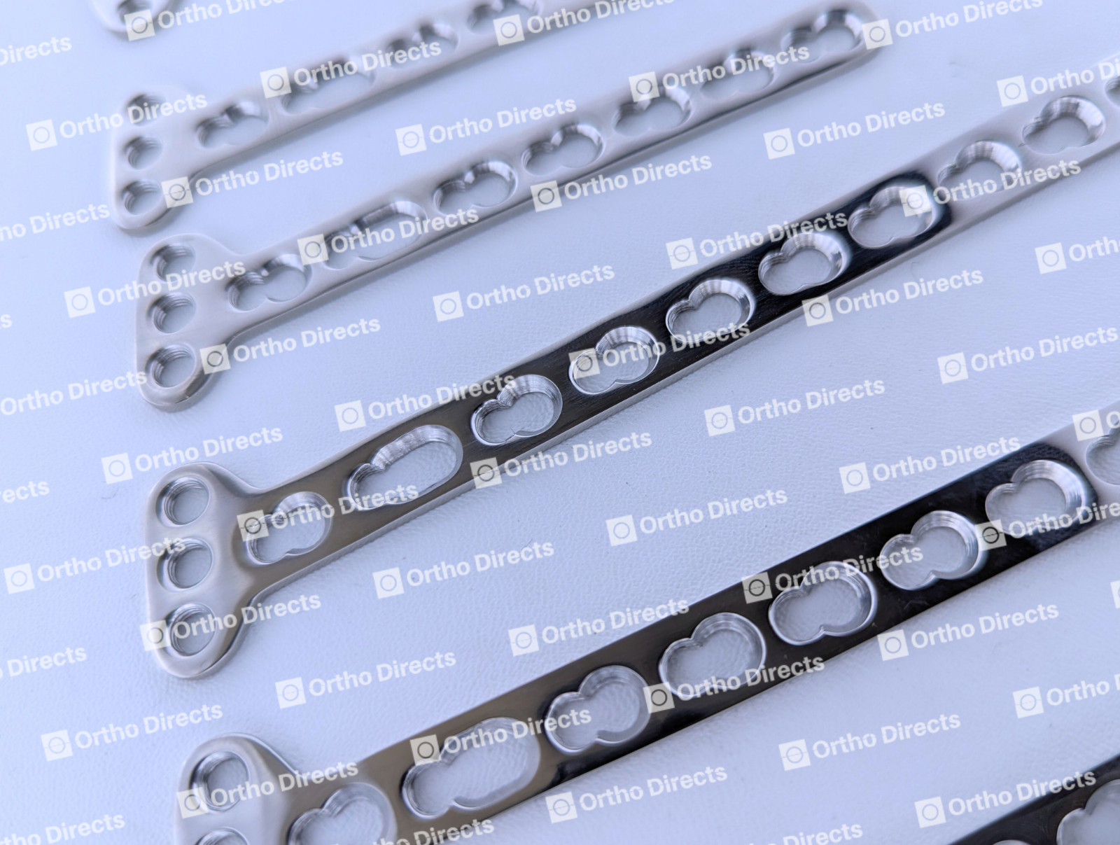 Distäl Radius Volar T Oblique Plates L+R & Locking Hex Screws 70 Pcs Set SS 316L