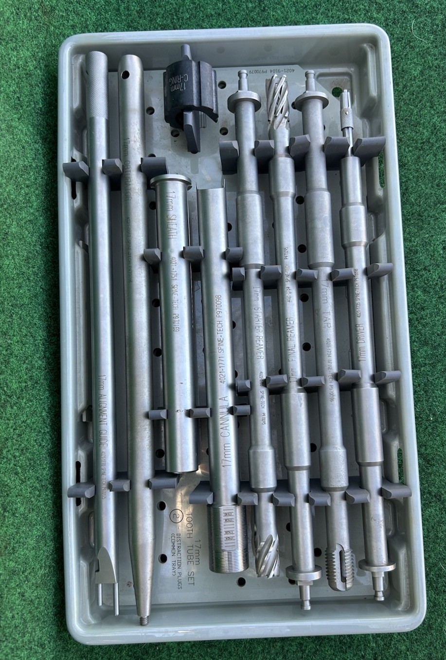 SpineTech 17mm Surgical Instrument Tray Set Canula Reamers Tap Driver Alignment