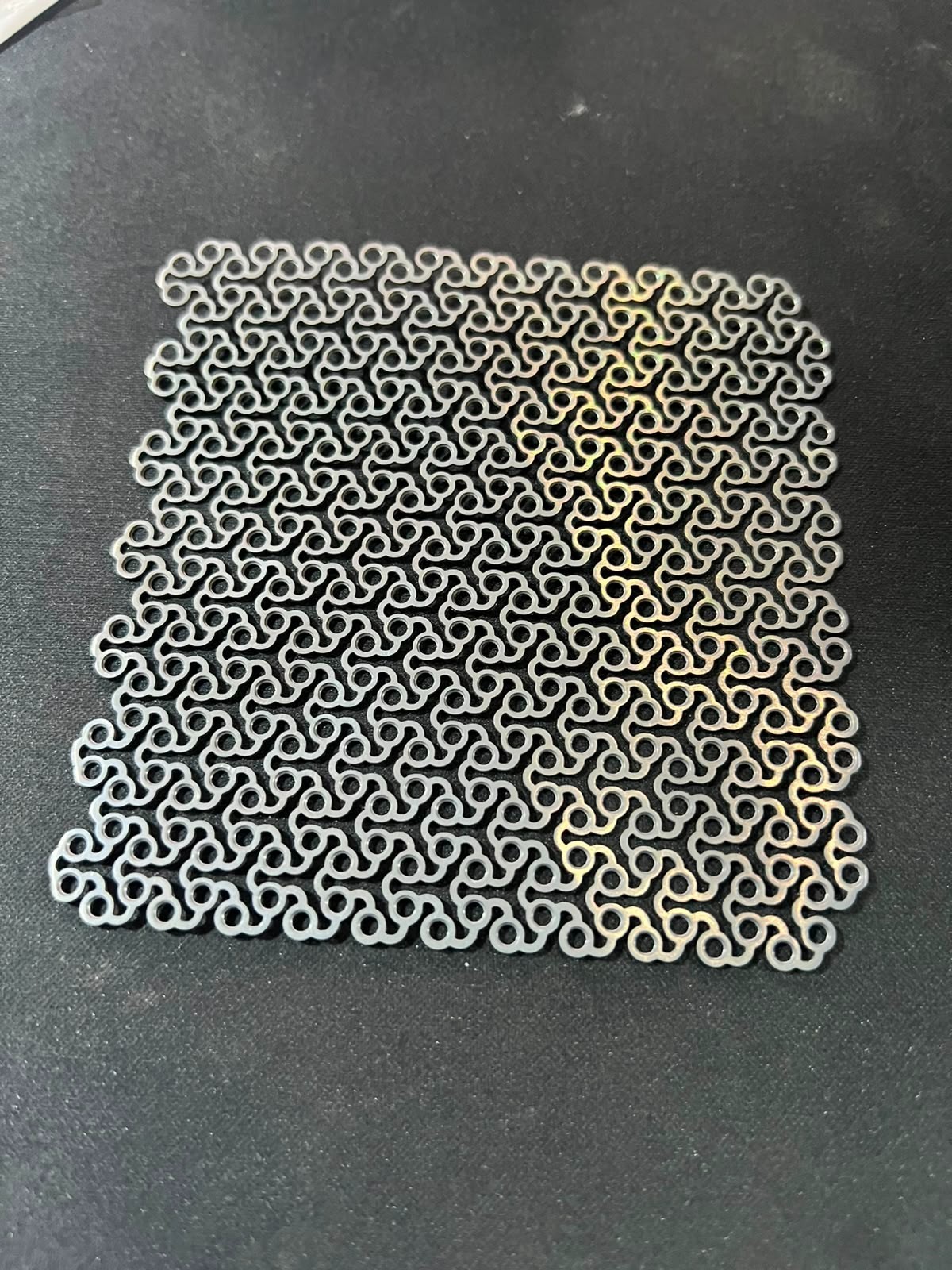 Maxillofacial titanium Mesh plate 100x100mm orthopaedic instrument