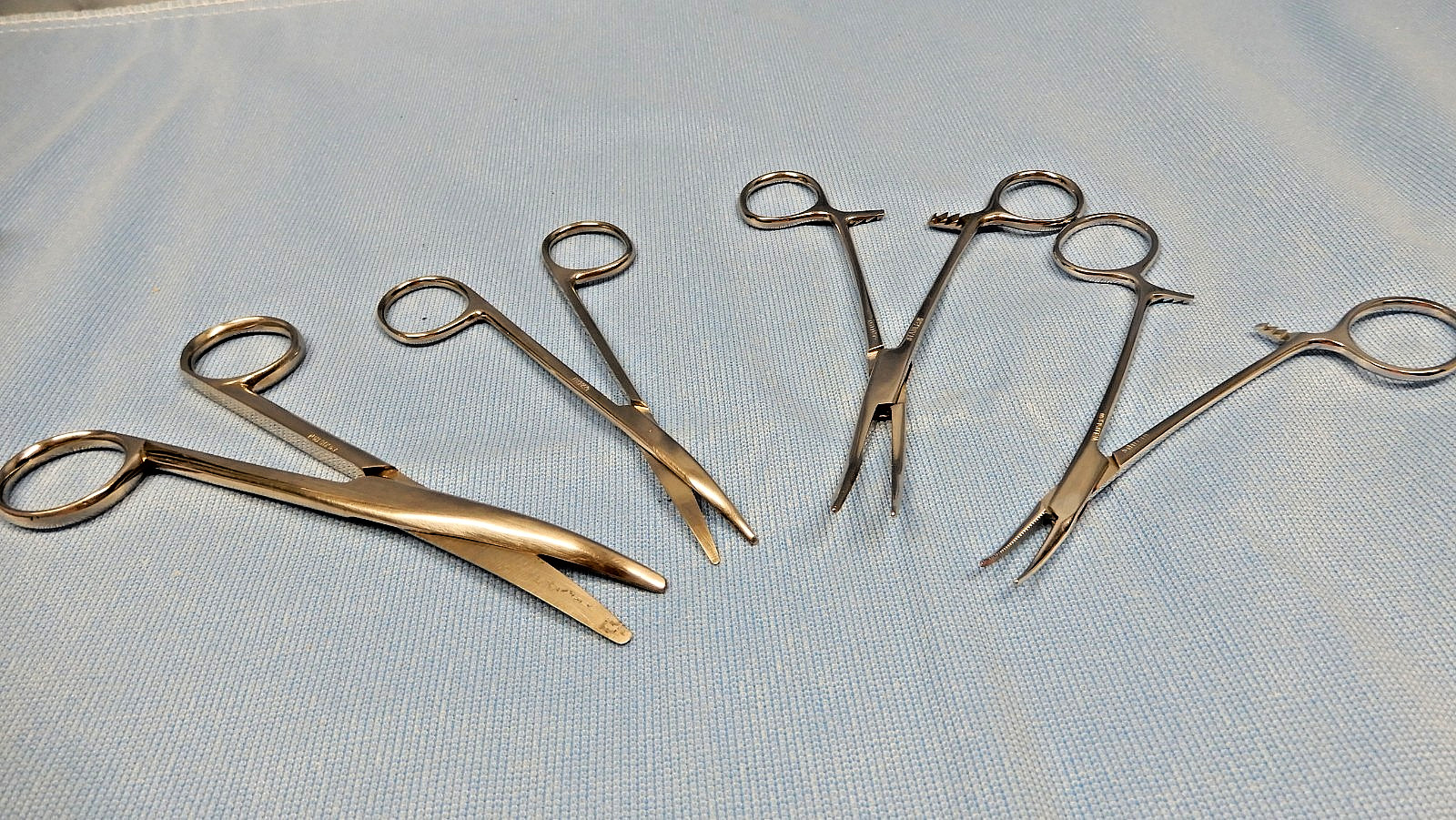 2-Curved Forcepts, 2-Curved Sissors Surgical Stainless Steel