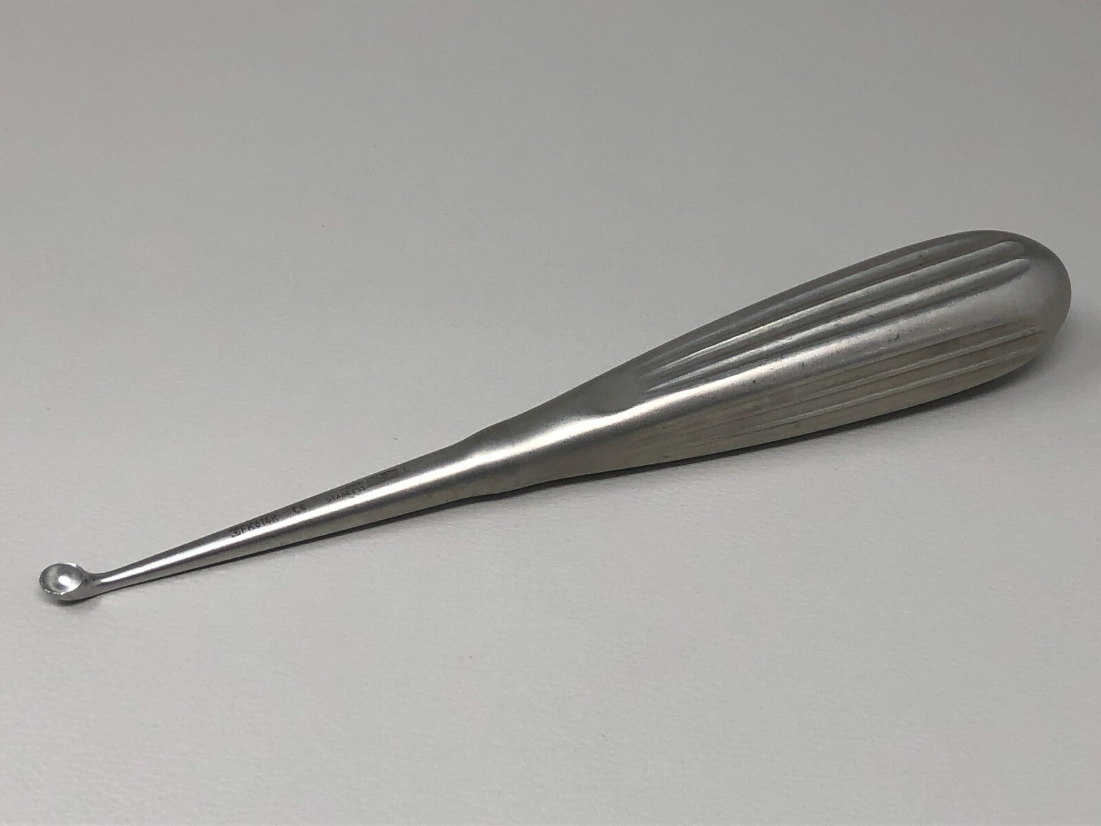 Aesculap FK614R Bruns Curette, #1, 6mm Tip, 6.5″ Length