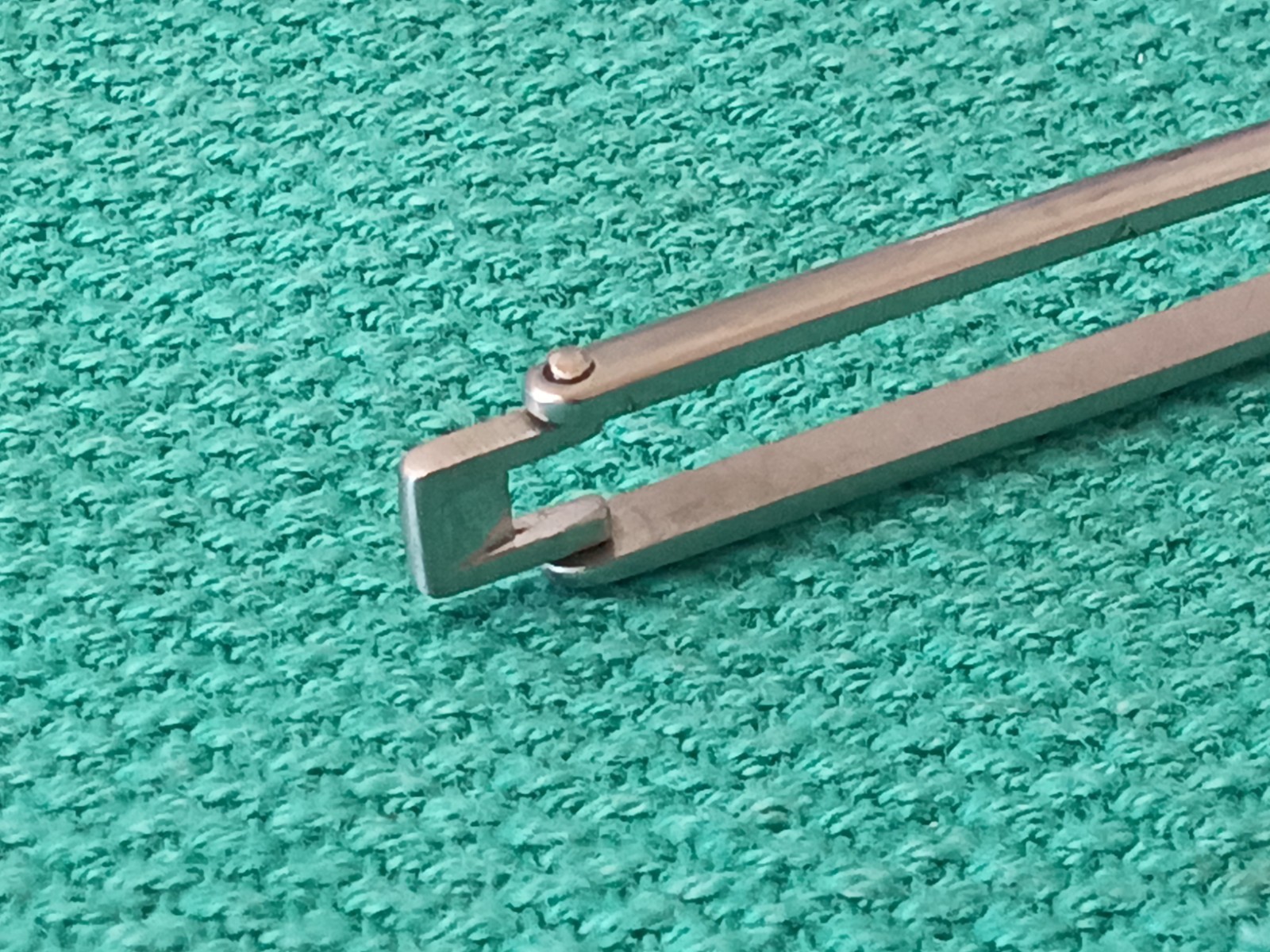 Jarit 400-260 Ballenger Swivel Knife, 3mm, Straight, 8-¼