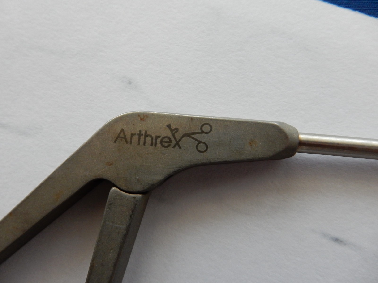 Arthrex AR-12241 Arthroscopic 3.4mm x 15 Degree Up Tip Curved Punch