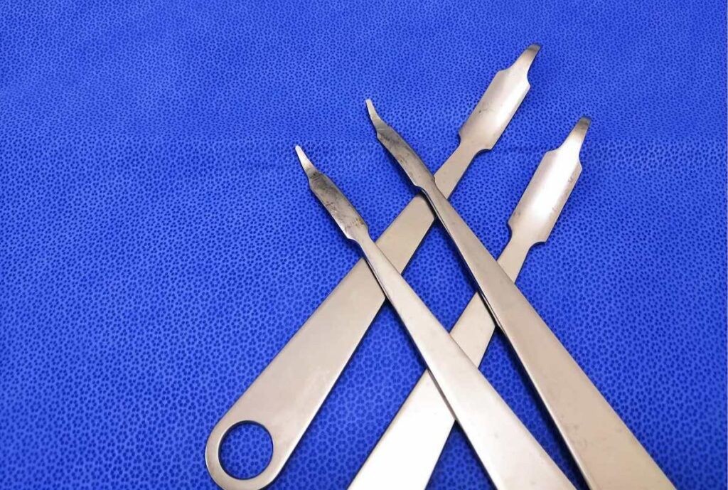 Set of 4 Aesculap Hohman Retractors Orthopedic Surgery instruments in Stock