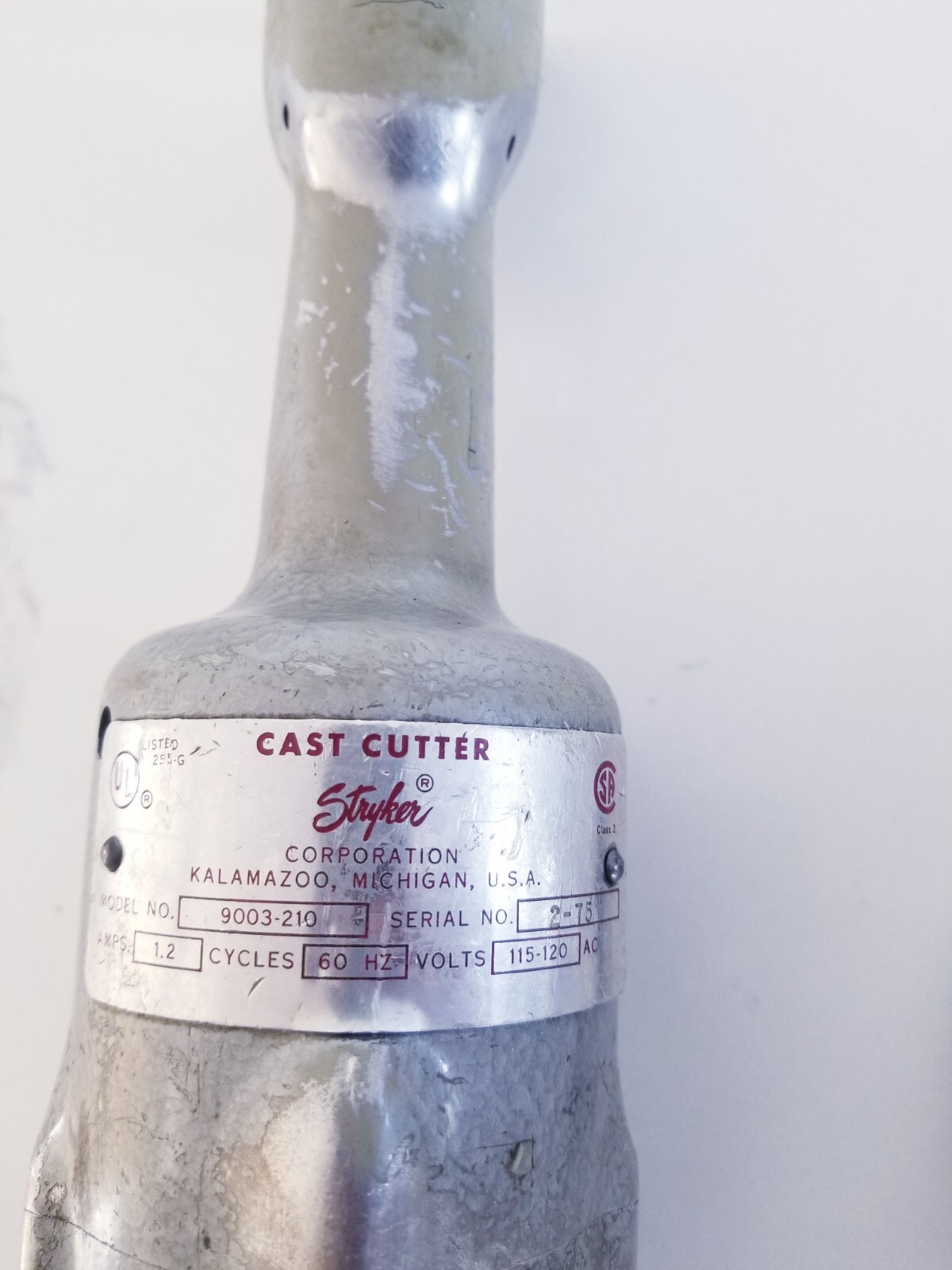 Stryker 9003-210 Cast Cutter Oscillating Saw In very good working condition.