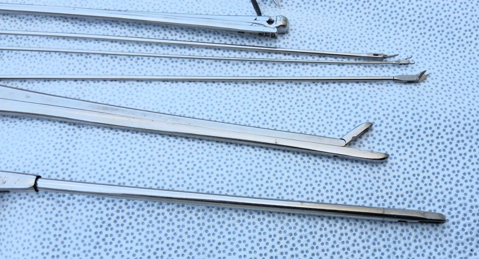 Lot of 100 Orthopedic Instruments & Others, Medical, With Case