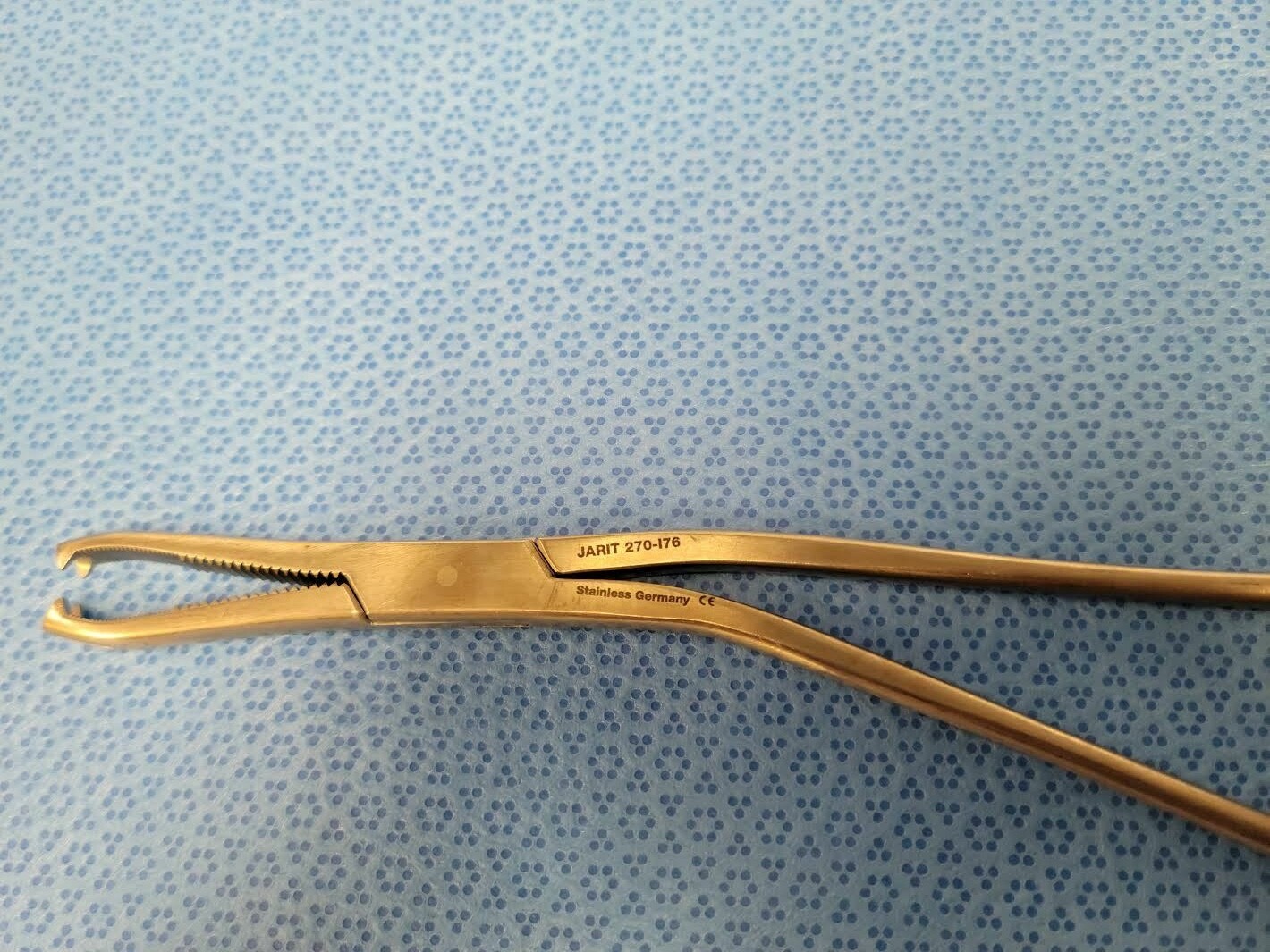 Jarit 270-176 Surgical 7 1/2″ Angled Dingman Cartilage Clamp Orthopedics