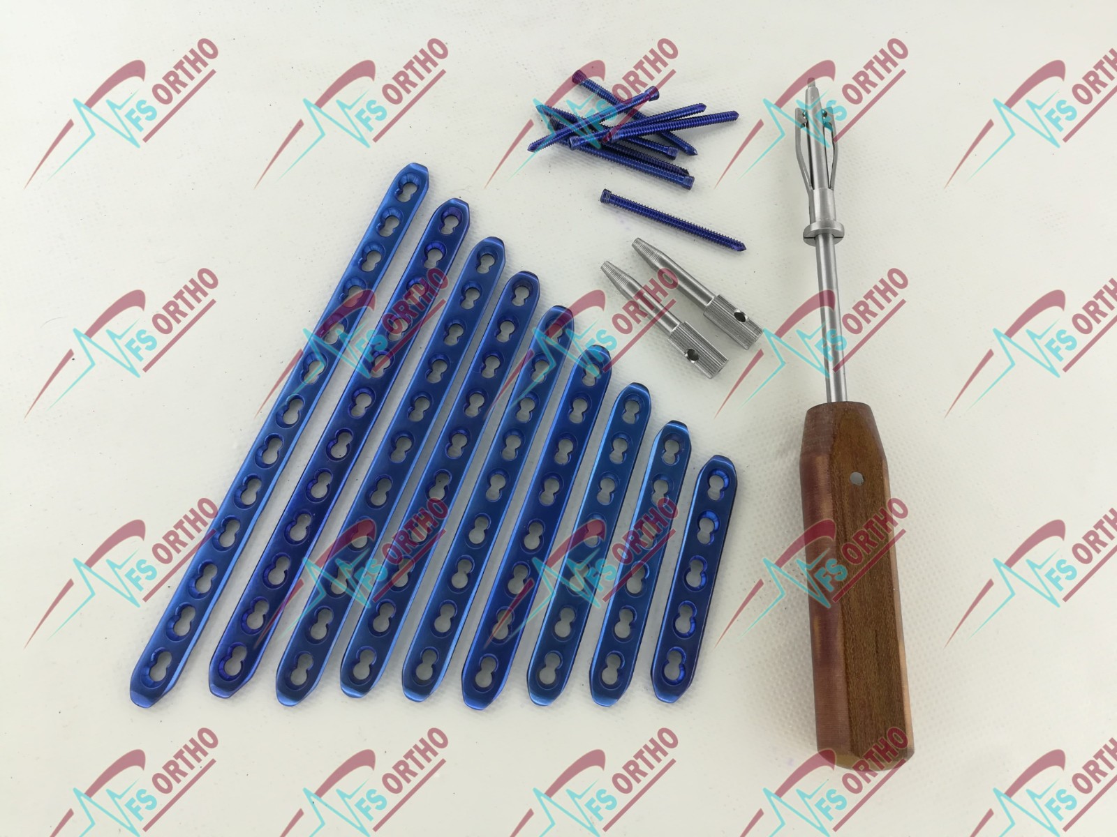 Safety Ĺocking 3.5mm Small Straight Plates 16H & Screws 82 Pcs Set