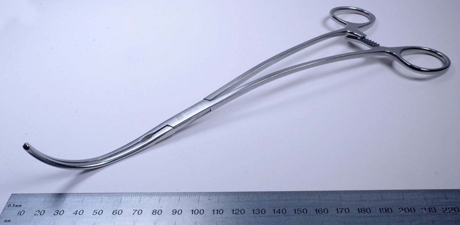 Pilling #35-3631 DeBakey Medium Clamp 10½” Curved Stainless Steel Surgical