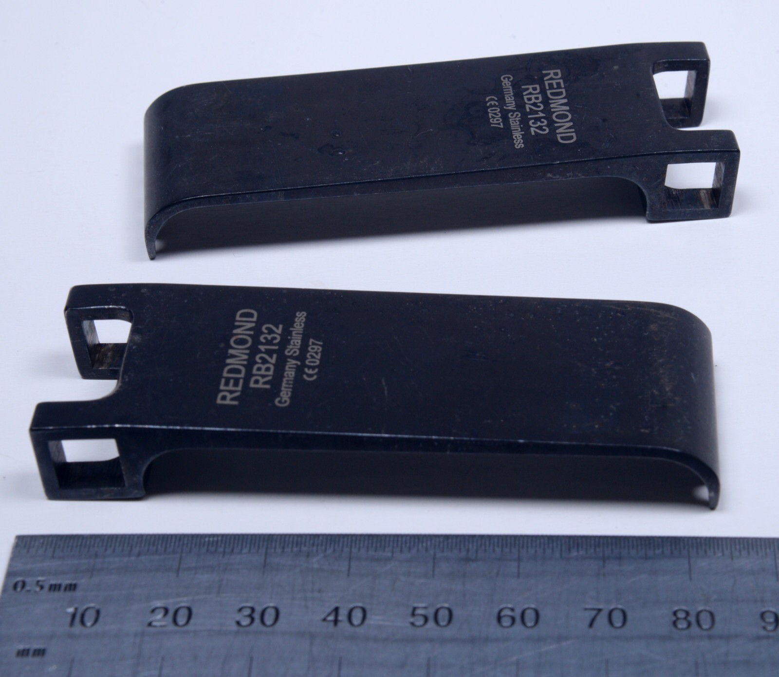 2x Integra Redmond #RB2132 McCulloch Muscle Retractor Blades