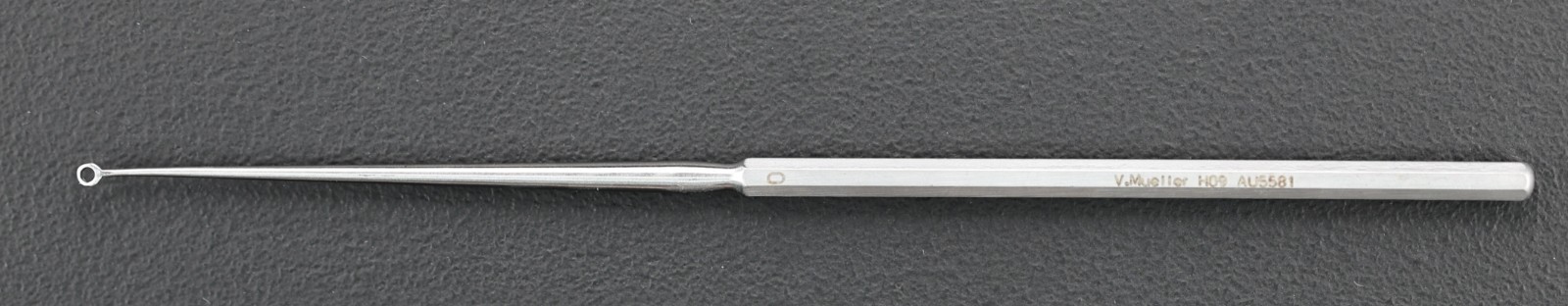 V. Mueller AU5581 Buck Ear Curette, Size 0, Sharp Tip, 5-7/8″