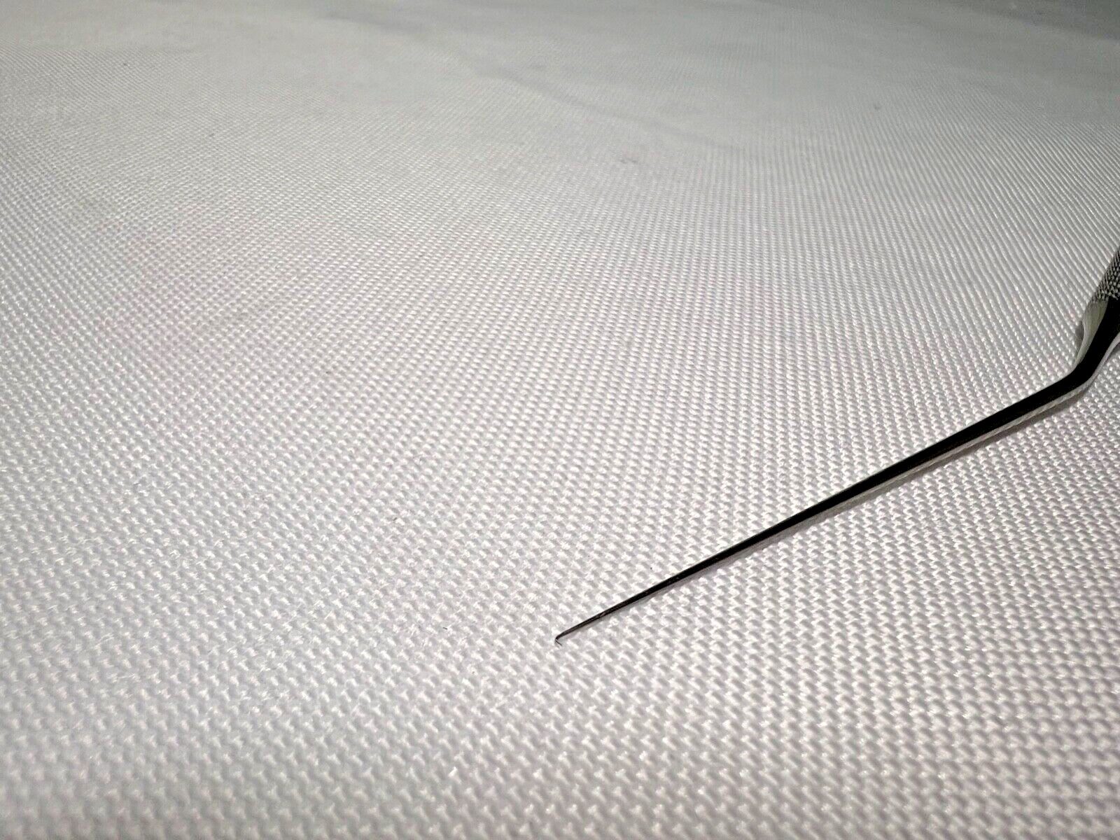 MSI Precision Instruments USA Schuknecht Hook 0.3mm Curved Up