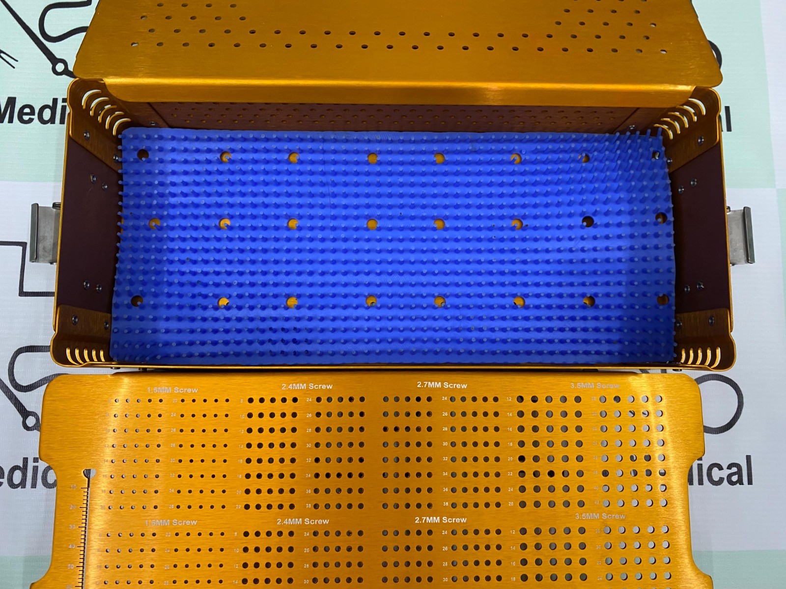 Empty Screw Box For 1.5/2.4/2.7 & 3.5MM Locking And Cortical Screws With Mat