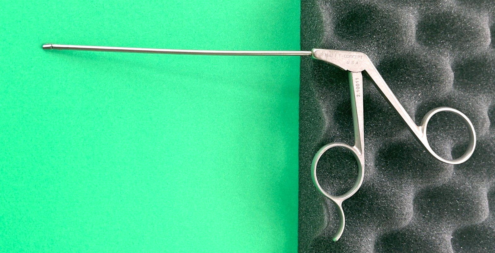 Linvatec Surgical SHUTT Concept Arthroscopy Micro-Scissors, 3.7mm, Straight